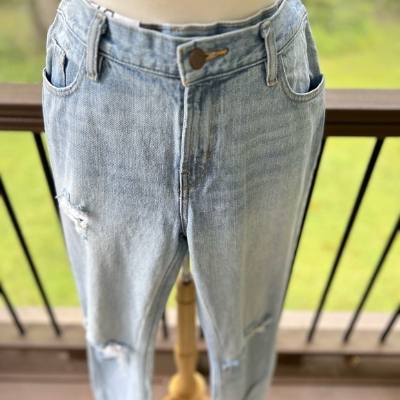 BDG Urban Outfitters Distressed Ripped Light Wash Blue Jeans Size W29 - Picture 2 of 13